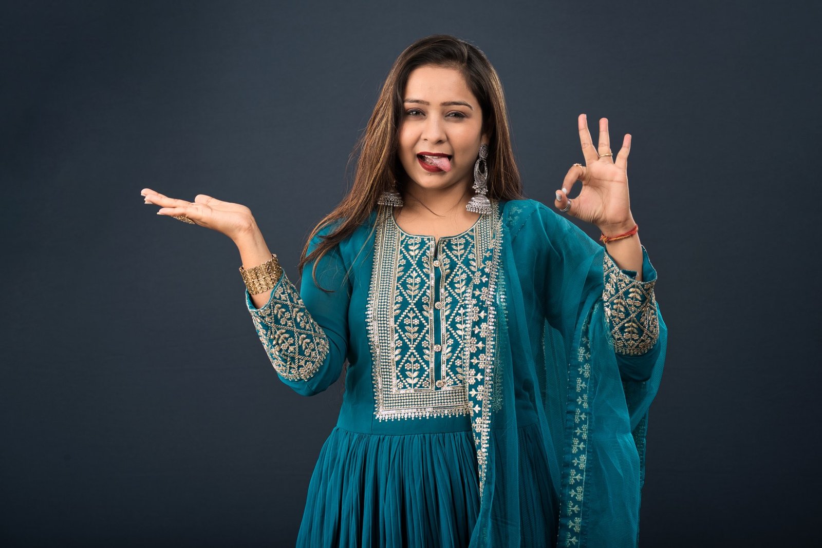 Kobe shines but Warriors drop Lakers